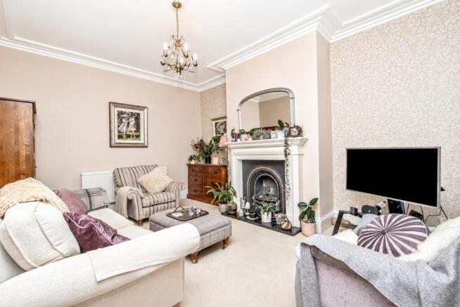 3 bed Terraced for sale Image 4