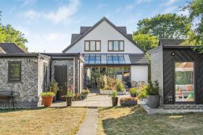107, Codicote Road, Welwyn AL6 9TY