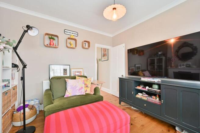 Pretoria Road, Watford, WD18 photo 3