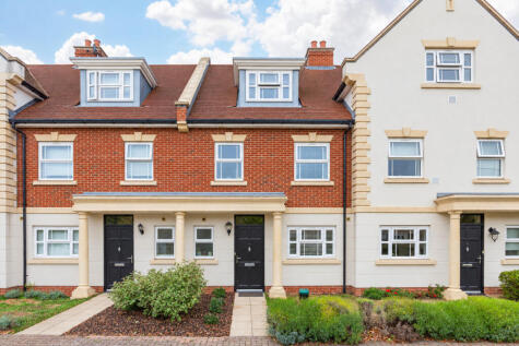 Lawlor Close, Sunbury-on-thames, TW16