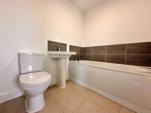 2 bed Not Specified to rent Image 5