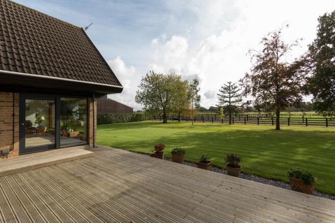 Decking & garden