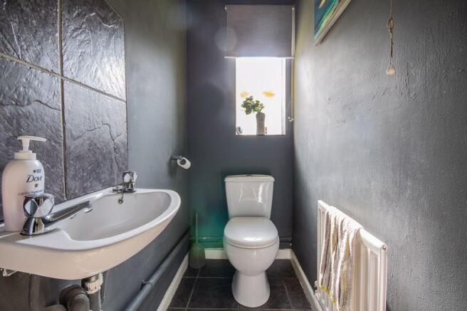 Cloakroom/WC