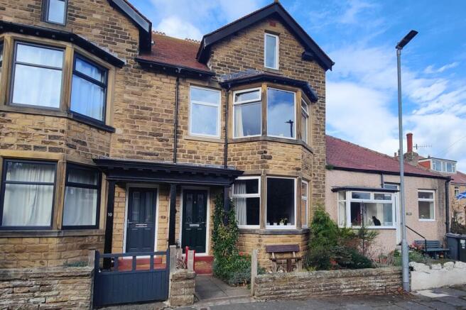 Substantial Bay Fronted House
