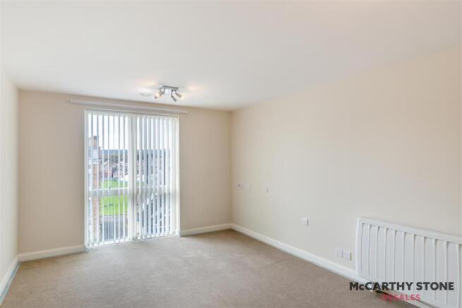 1 bed Apartment for sale Image 6