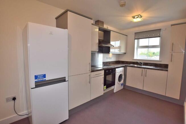 2 bed Flat for sale Image 4