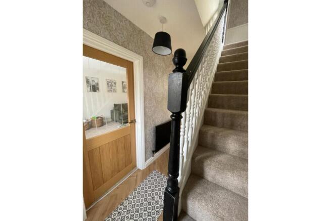 2 bed Semi-Detached for sale Image 9