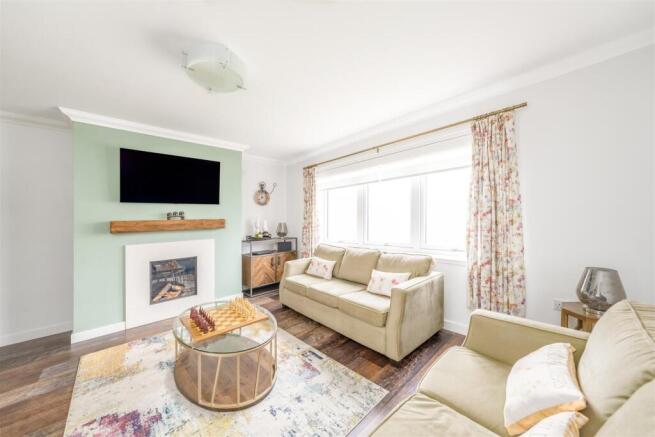 55_waldie_griffiths_drive_kelso-02.jpg