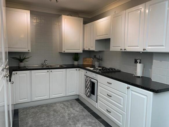 Kitchen/Breakfast...