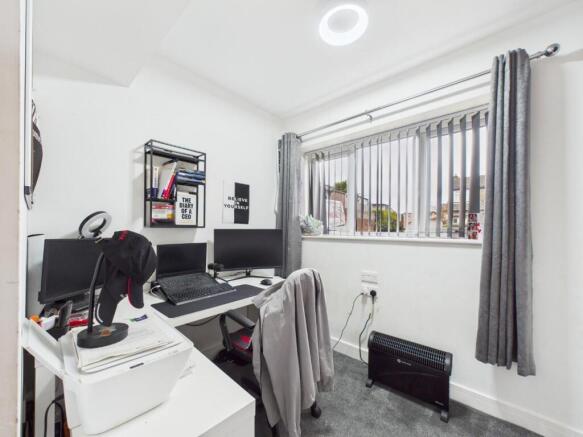 CAM01268G0-PR0407-STILL006.jpg