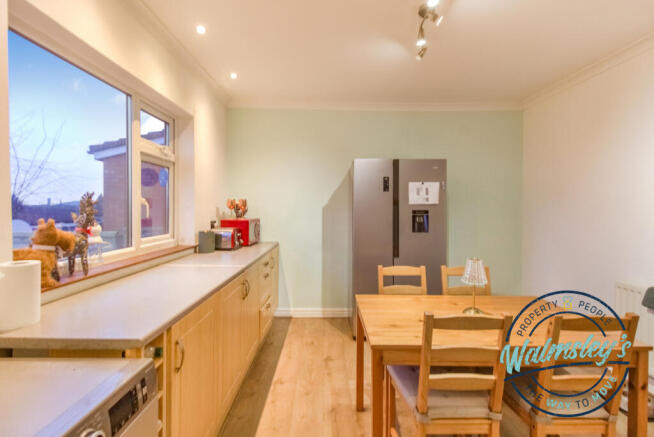 Dining area overlooking garden