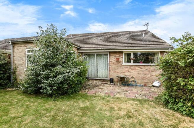 17 Longmeadow Garden