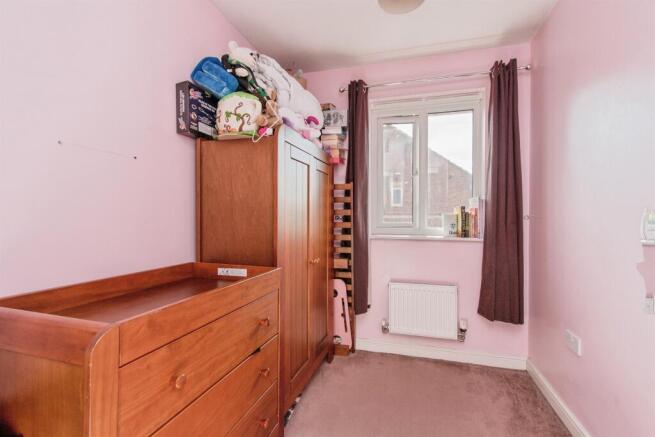 4 bed Town House for sale Image 11