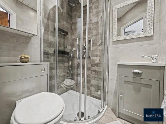 3 bed Town House for sale Image 9