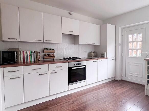 Kitchen Further V...