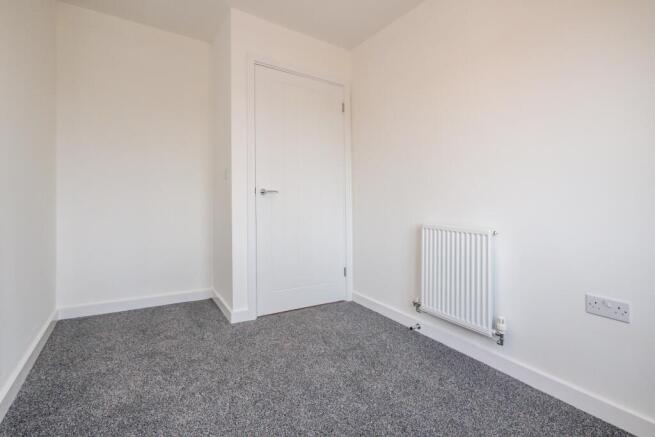 3 bed House to rent Image 8
