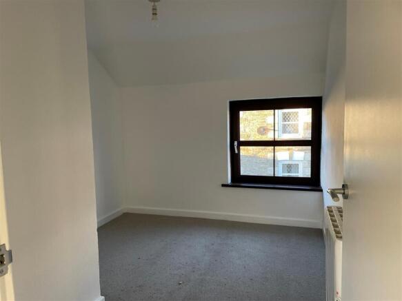 Bedroom 2.jpg