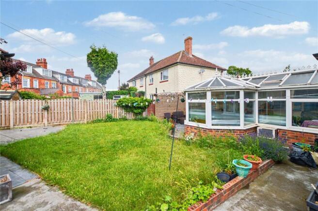 2 bed Semi-Detached for sale Image 8