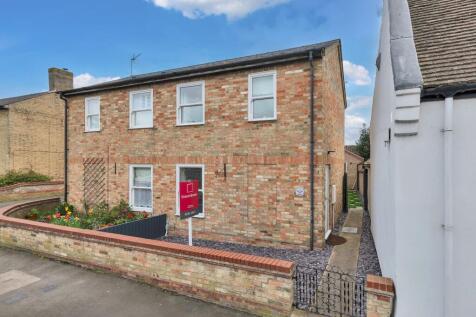 High Street, Haddenham, CB6