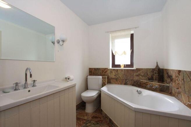 En Suite 1
