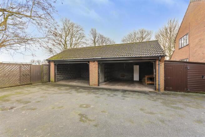 Garage 1
