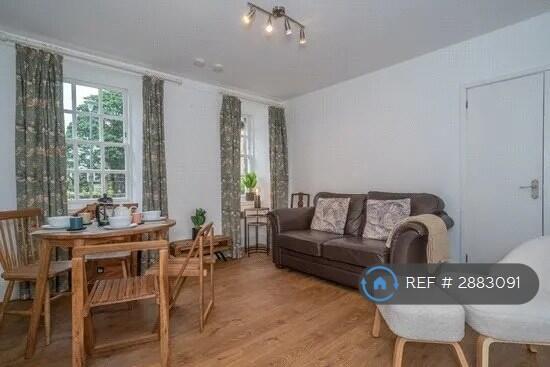 Living Room / Dining Room
