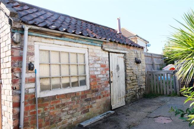 Outbuilding