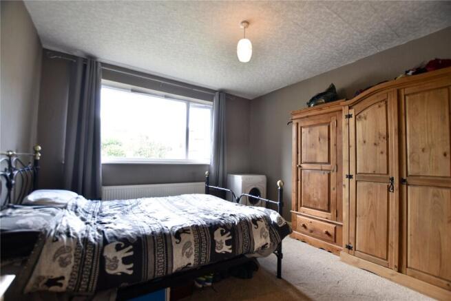 2 bed Semi-Detached Bungalow for sale Image 10