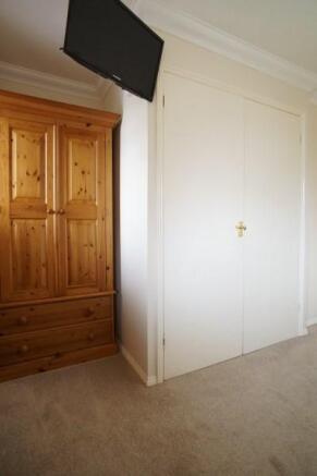 Wardrobes In Bed 1
