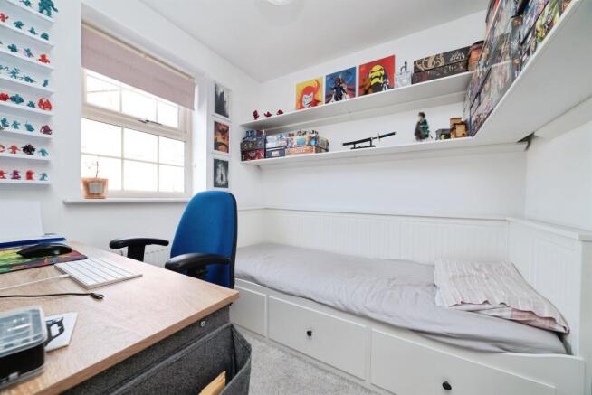3 bed Town House for sale Image 10