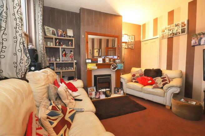 Lounge 1