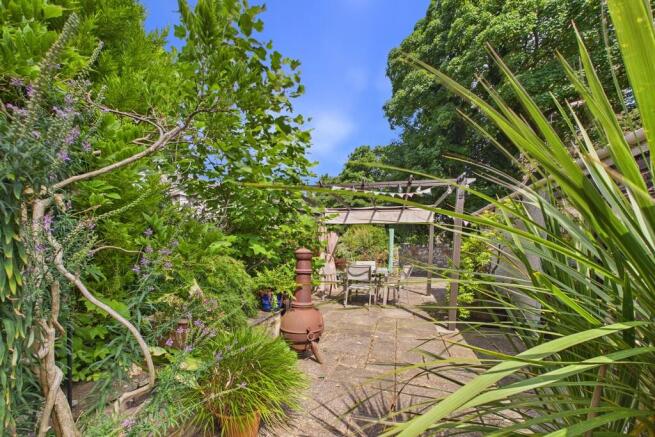 Detached Garden