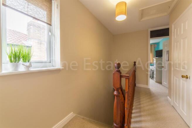 65 Oaklands View-11.jpg