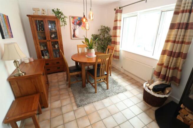 Lounge / Dining Room
