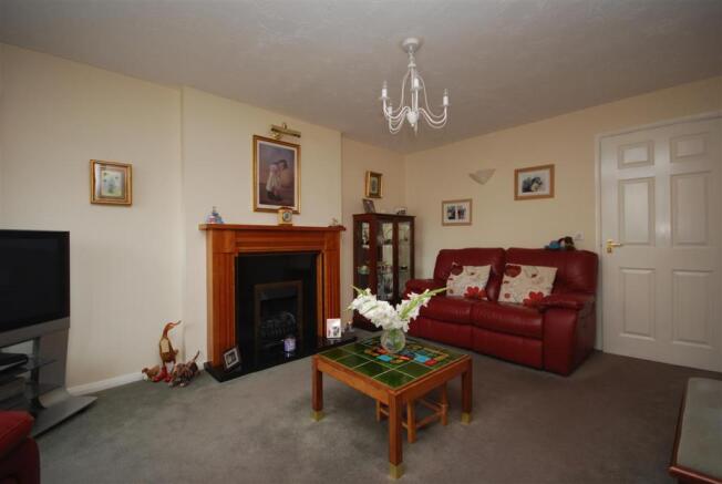 Lounge  continued