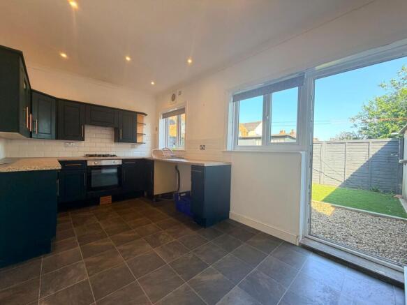 2 bed Semi-Detached for sale Image 5
