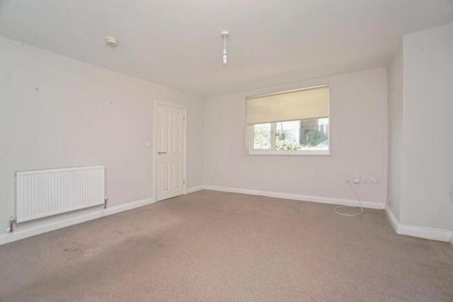 3 bed Semi-Detached for sale Image 7