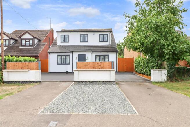 5-bed detached on London Road, Wickford, £700,000