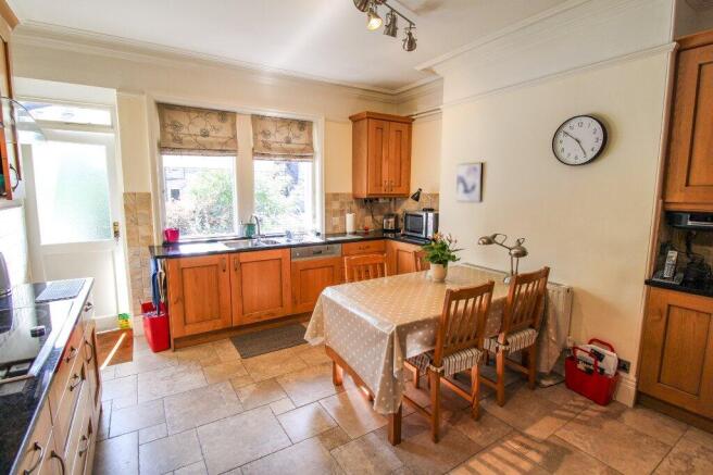 3 bed Penthouse for sale Image 10