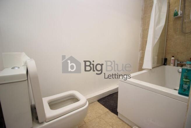 5 bed Terraced to rent Image 12