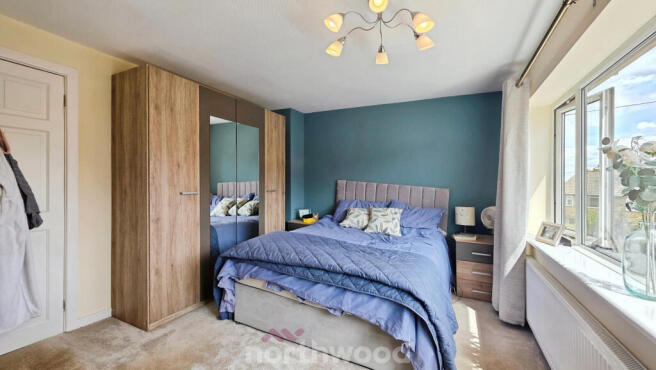 3 bed Semi-Detached for sale Image 12