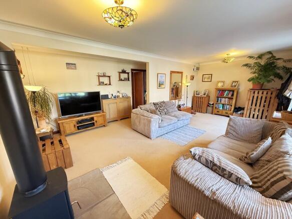 LIVING ROOM 3
