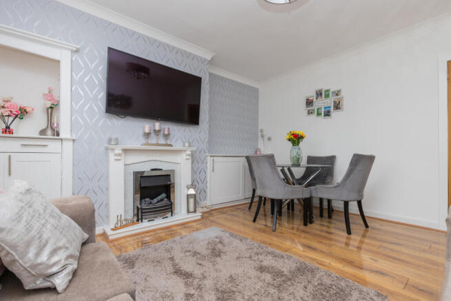 27 dunlop st linwood, pa3 3al-7