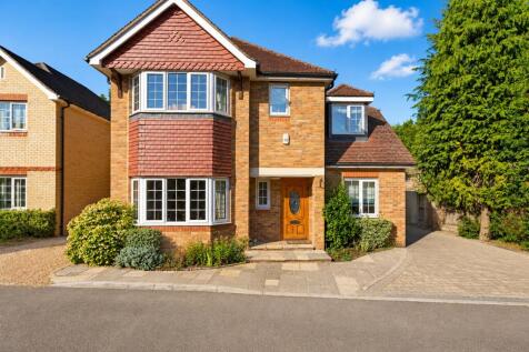 Jays Close, Bricket Wood, St. Albans, Hertfordshire, AL2
