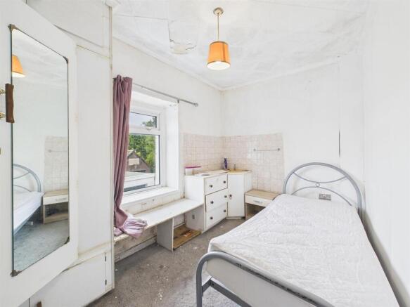 11 - Station Road, Yate.jpg