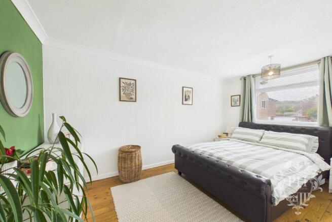 3 bed Detached for sale Image 8
