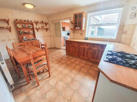 Kitchen & Dining Room