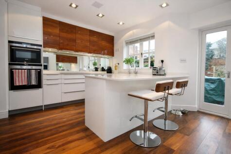 High Street, Twyford, Reading, Berkshire, RG10