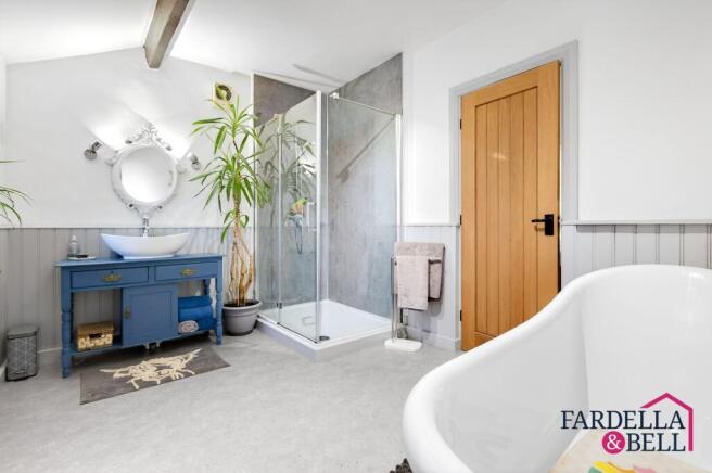 3 bed Semi-Detached for sale Image 4