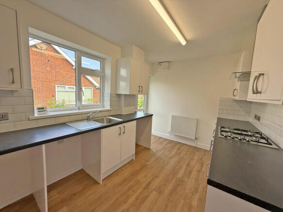2 bed Detached Bungalow for sale Image 5